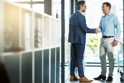 2 men shaking hands